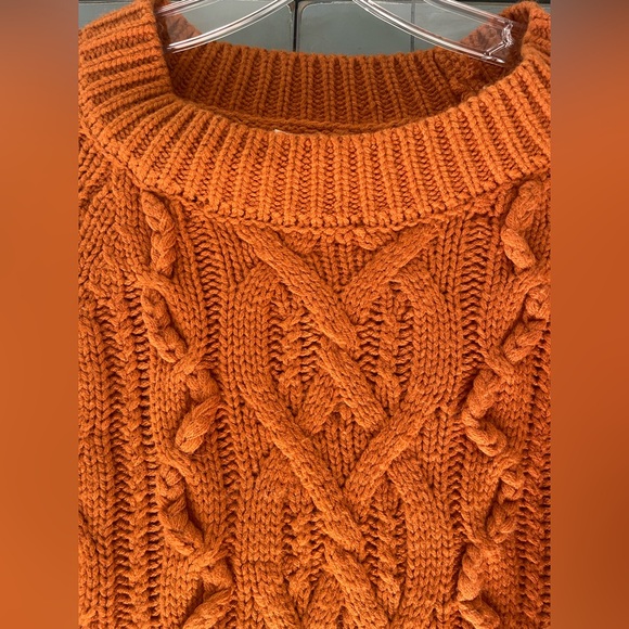 Harper boutique brand cropped sweater in rust orange size M fits like a Small - Picture 4 of 5